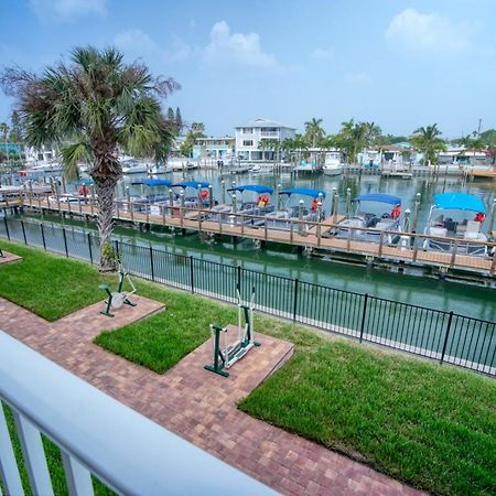 Treasure Island Hotel And Marina St. Pete Beach Exterior foto