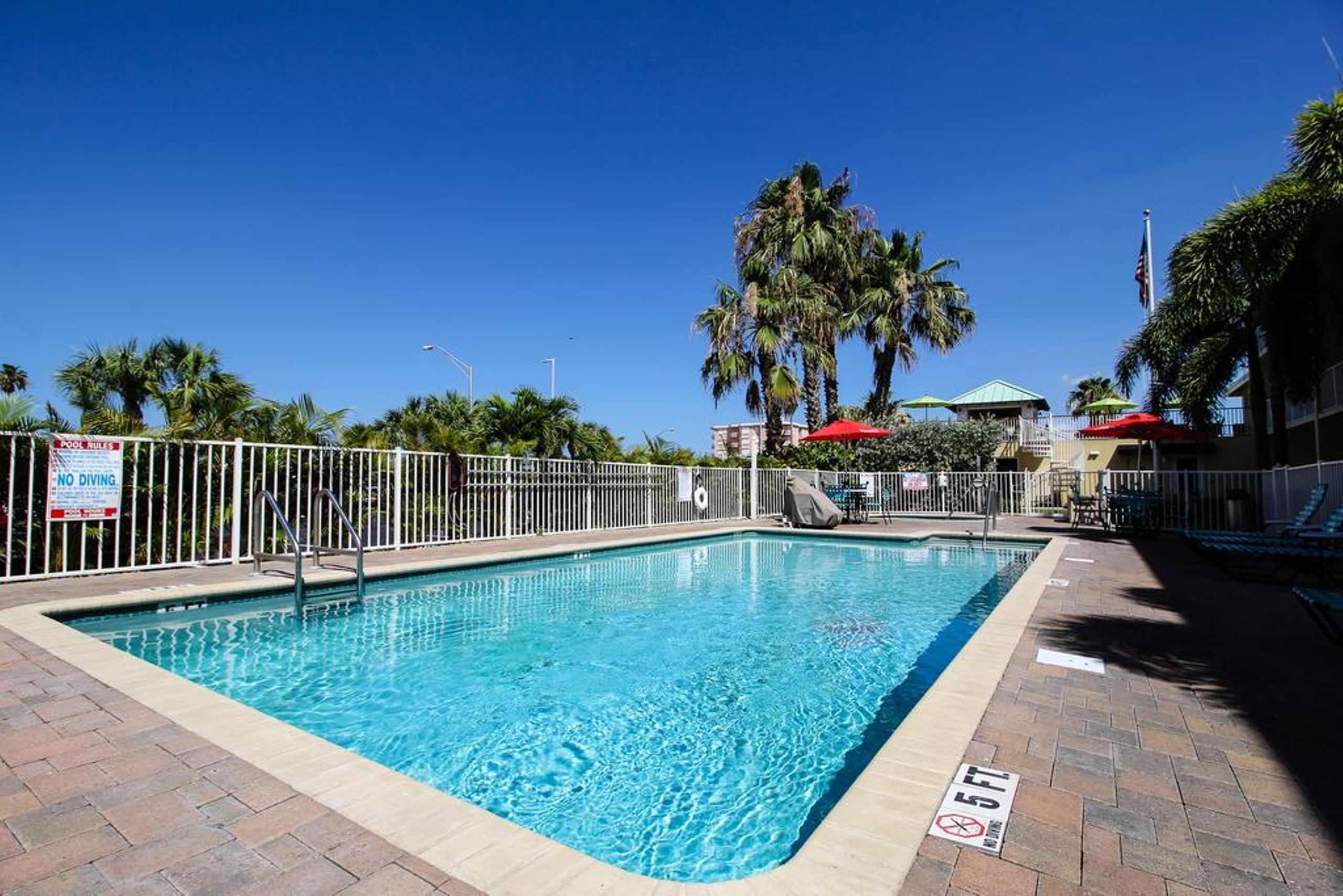 Treasure Island Hotel And Marina St. Pete Beach Exterior foto