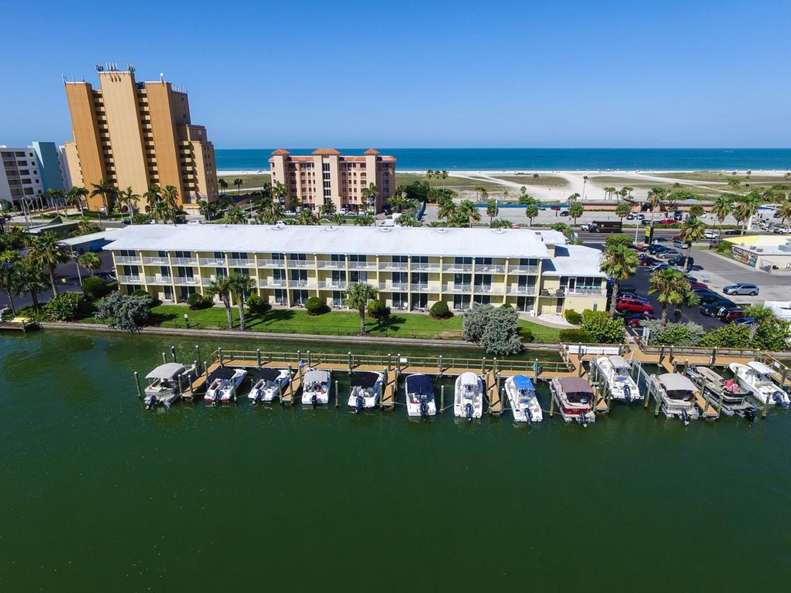 Treasure Island Hotel And Marina St. Pete Beach Exterior foto