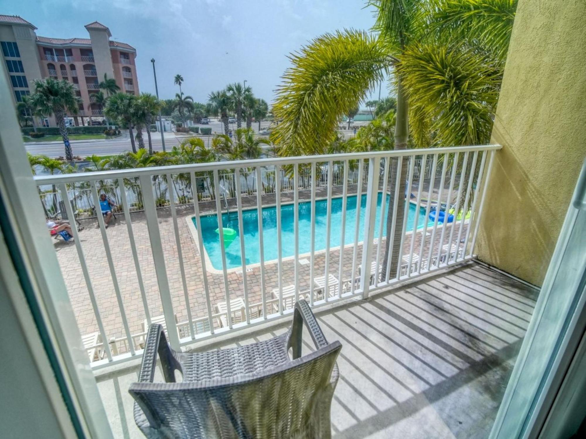 Treasure Island Hotel And Marina St. Pete Beach Exterior foto