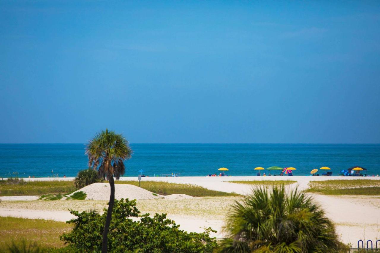 Treasure Island Hotel And Marina St. Pete Beach Exterior foto