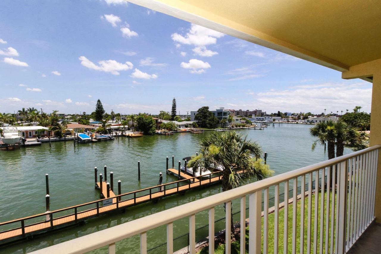 Treasure Island Hotel And Marina St. Pete Beach Exterior foto